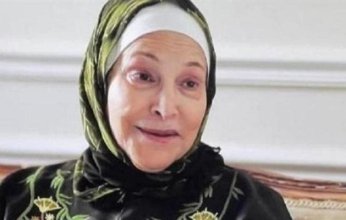 الفنانة نادية رشاد تكشف كواليس أول لقاء مع الزعيم عادل إمام.. ماذا قالت؟