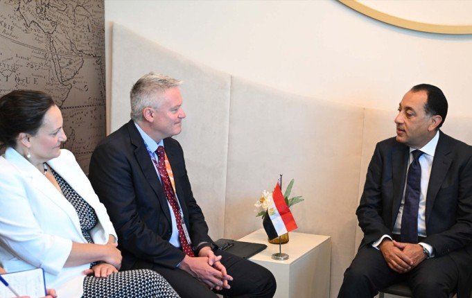 مصر.. رئيس الوزراء يلتقي الأمين العام لمنظمة التعاون الاقتصادي والتنمية (OECD) مصر.. رئيس الوزراء يلتقي الأمين العام لمنظمة التعاون الاقتصادي والتنمية (OECD)