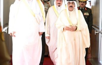 أمير الكويت يتوجه إلى فرنسا في زيارة رسمية