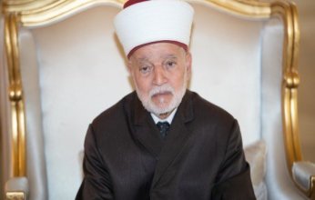 قوات الاحتلال الإسرائيلي تعتقل مفتي القدس والديار الفلسطينية من باحات المسجد الأقصى المبارك