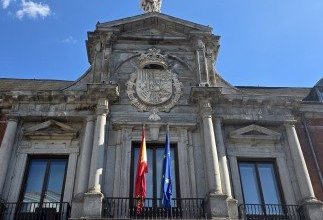 إسبانيا تدين قصف الاحتلال الإسرائيلي كنيسة العائلة المقدسة في غزة