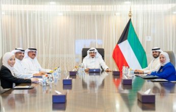 رئيس مجلس الوزراء الكويتي يترأس اجتماعا مع وزير التربية لعرض خطة إصلاح التعليم (2025 - 2027)