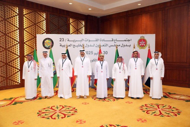 قادة القوات البرية بدول مجلس التعاون الخليجي يعقدون اجتماعهم الـ23 في الكويت قادة القوات البرية بدول مجلس التعاون الخليجي يعقدون اجتماعهم الـ23 في الكويت
