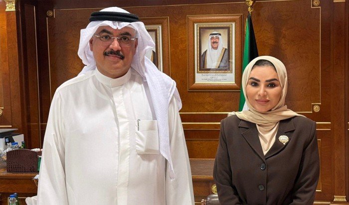 الكويت.. «الشؤون» و«التربية» تبحثان ضبط الحضانات غير المرخصة وتشكيل فرق تفتيش مشتركة الكويت.. «الشؤون» و«التربية» تبحثان ضبط الحضانات غير المرخصة وتشكيل فرق تفتيش مشتركة