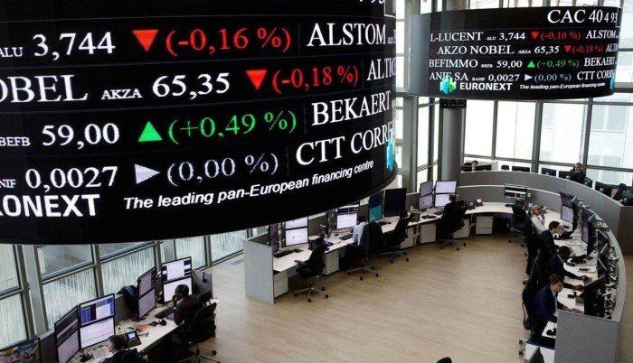 الأسهم الأوروبية تتراجع بسب تهديدات ترامب بفرض رسوم جمركية جديدة محتملة الأسهم الأوروبية تتراجع بسب تهديدات ترامب بفرض رسوم جمركية جديدة محتملة
