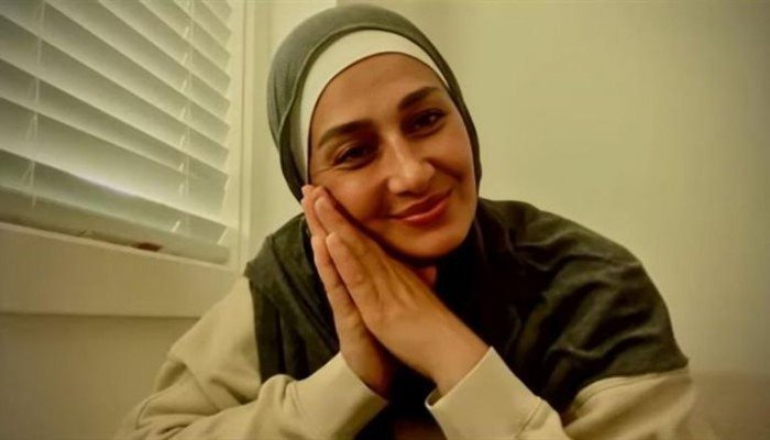 الفنانة حلا شيحة تروي كواليس خلع الحجاب: "الخوف على مستقبل أولادي أربكني" الفنانة حلا شيحة تروي كواليس خلع الحجاب: "الخوف على مستقبل أولادي أربكني"