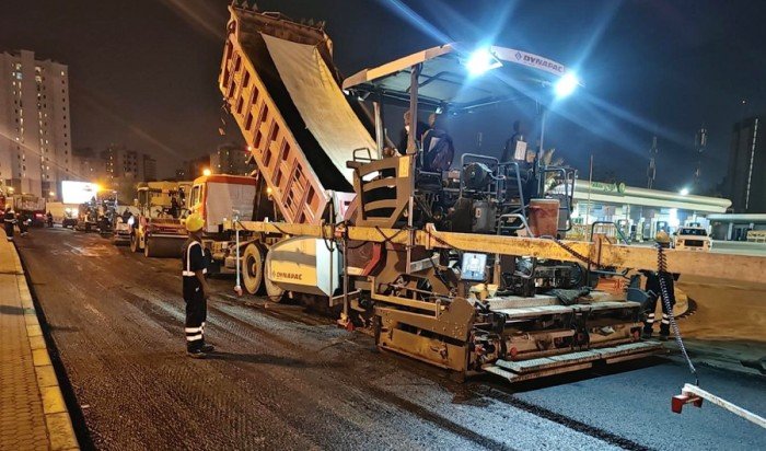 «الأشغال»: صيانة الدائري الخامس بالقرب من دوار الجوازات باتجاه الجهراء «الأشغال»: صيانة الدائري الخامس بالقرب من دوار الجوازات باتجاه الجهراء