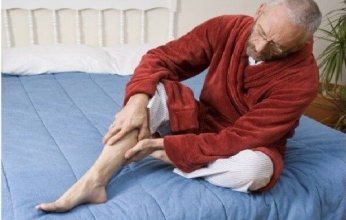 "تململ الساقين".. مرض عصبي مزمن قد يفسر معاناتك الليلية