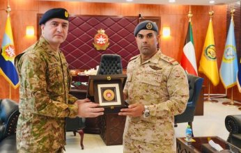 نائب (رئيس الأركان) يبحث مع الملحق العسكري الباكستاني موضوعات مشتركة