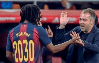 برشلونة يحصن لاعبه بعقد طويل الأمد