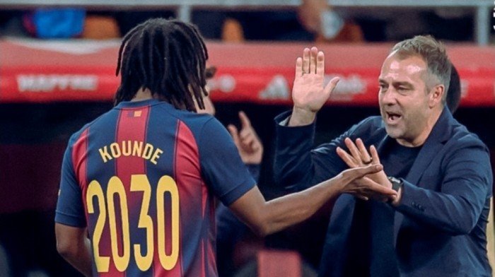 برشلونة يحصن لاعبه بعقد طويل الأمد برشلونة يحصن لاعبه بعقد طويل الأمد