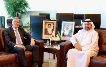 رئيس "الطيران المدني" يبحث والرئيس التنفيذي لشركة إيرباص التعاون في الصناعات الجوية وخدمات الطيران