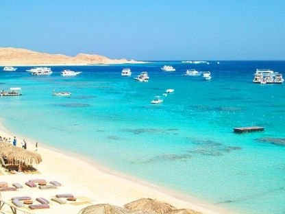 قطر تستعد لضخ استثمارات كبيرة فى الساحل الشمالى المصرى قطر تستعد لضخ استثمارات كبيرة فى الساحل الشمالى المصرى