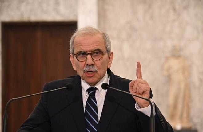 رئيس الوزراء اللبناني: استعادة سلطة الدولة تتطلب استكمال تنفيذ اتفاق الطائف رئيس الوزراء اللبناني: استعادة سلطة الدولة تتطلب استكمال تنفيذ اتفاق الطائف