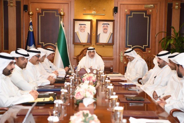 الكويت.. النائب الأول لرئيس مجلس الوزراء يترأس الاجتماع السابع للجنة تنظيم العمل الإنساني والخيري الكويت.. النائب الأول لرئيس مجلس الوزراء يترأس الاجتماع السابع للجنة تنظيم العمل الإنساني والخيري