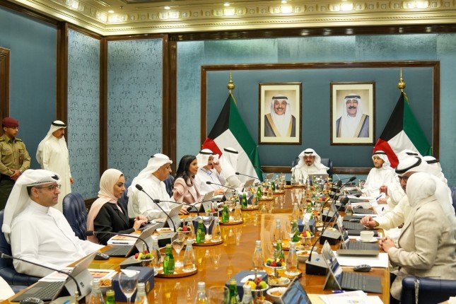 الوزراء الكويتي يوافق على إنشاء هيئة عامة للطيران المدني لمواكبة التطورات العالمية الوزراء الكويتي يوافق على إنشاء هيئة عامة للطيران المدني لمواكبة التطورات العالمية