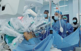 الكويت تسجل نجاحاً جديداً: استئصال جذري للبروستاتا عبر الروبوت في عملية ناجحة عن بعد