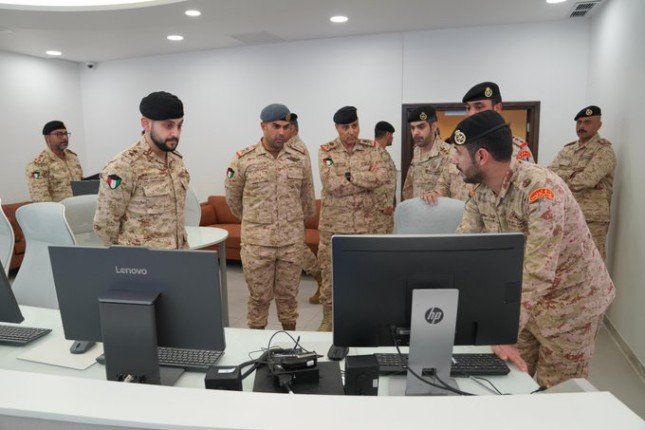 نائب رئيس (الأركان): مشروع شبكة الأمن الوطني تعزز منظومة الاتصالات العسكرية نائب رئيس (الأركان): مشروع شبكة الأمن الوطني تعزز منظومة الاتصالات العسكرية