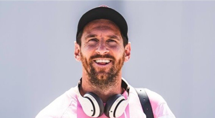 ميسي يتوج بجائزة لاعب الشهر في الدوري الأمريكي ميسي يتوج بجائزة لاعب الشهر في الدوري الأمريكي