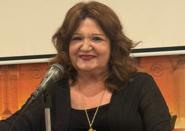 احتفاء مشهود بمسيرة الفنانة ميمي جمال في ندوة بالمهرجان القومي للمسرح احتفاء مشهود بمسيرة الفنانة ميمي جمال في ندوة بالمهرجان القومي للمسرح