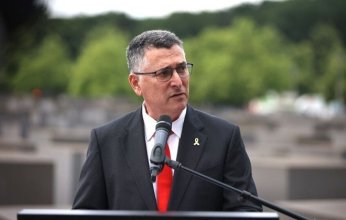 وزير الخارجية الإسرائيلي يدعو إلى إعادة فرض جميع العقوبات على إيران