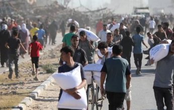 "الأونروا": الآلية الجديدة لتوزيع المساعدات في غزة تحوّلت إلى "حقل للموت" والنازحون يقتلون أثناء بحثهم عن الطعام