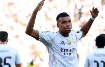 فريق كرة قدم للسيدات يثير الجدل بتعاقده مع مبابي