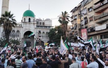 تظاهرات حاشدة في سوريا تنديدًا بالعدوان الإسرائيلي والتدخل الأجنبي