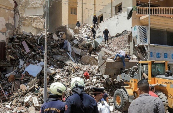 مصر.. سقوط عقارين في القاهرة خلال ساعة واحدة يخلّف قتلى ومصابين مصر.. سقوط عقارين في القاهرة خلال ساعة واحدة يخلّف قتلى ومصابين