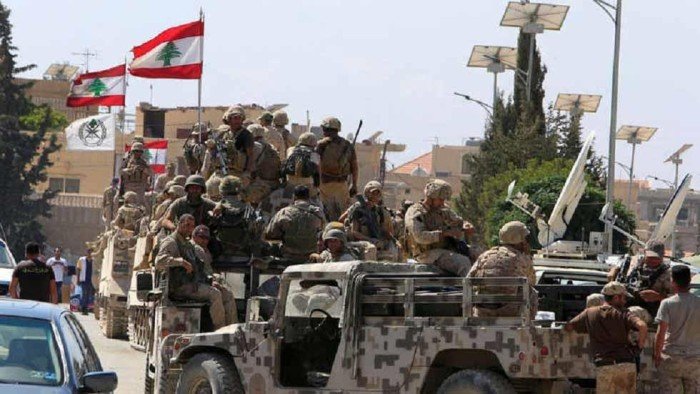 الجيش اللبناني يتسلّم هبة مالية قطرية لدعمه في مواجهة التحديات الجيش اللبناني يتسلّم هبة مالية قطرية لدعمه في مواجهة التحديات