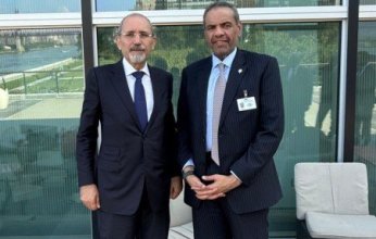 وزير الخارجية الكويتي يلتقي نظيره الأردني خلال أعمال مؤتمر تسوية القضية الفلسطينية