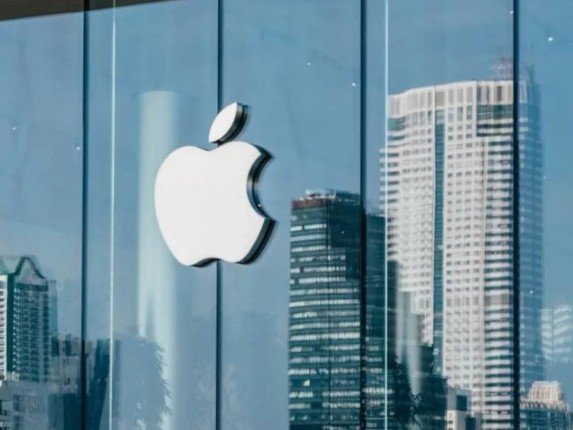 آبل تطلق النسخة التجريبية العامة لأنظمتها الجديدة iOS 26 آبل تطلق النسخة التجريبية العامة لأنظمتها الجديدة iOS 26