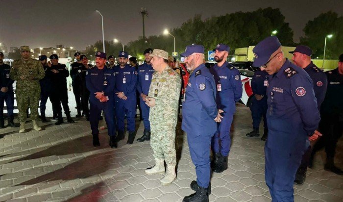 الكويت.. وكيل الحرس الوطني ورئيس قوة الإطفاء يتفقدان نقاط تأمين الحسينيات ومجالس العزاء الكويت.. وكيل الحرس الوطني ورئيس قوة الإطفاء يتفقدان نقاط تأمين الحسينيات ومجالس العزاء