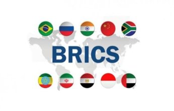 تحوّلات كبرى في الاقتصاد العالمي.. "بريكس" تدفع باتجاه نظام مالي متعدد الأقطاب وتقلّص اعتمادها على الدولار