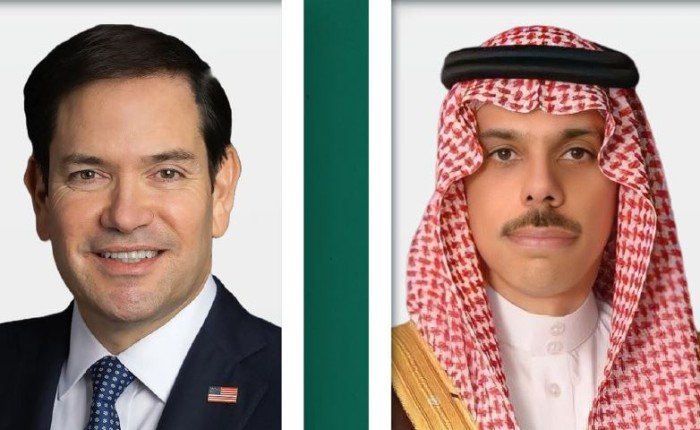هاتفياً.. .السعودية وأمريكا تبحثان التطورات الإقليمية والدولية هاتفياً.. .السعودية وأمريكا تبحثان التطورات الإقليمية والدولية