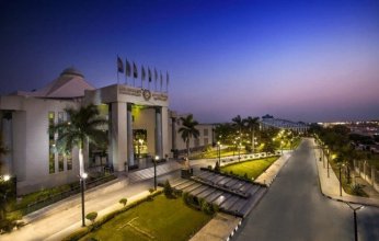 جامعة مصر للعلوم والتكنولوجيا تعلن مصروفات العام الدراسي 2025 - 2026