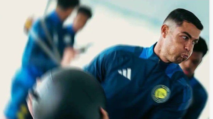 رونالدو يهدد بمغادرة معسكر النصر في النمسا رونالدو يهدد بمغادرة معسكر النصر في النمسا