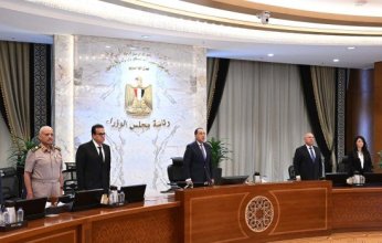 مصر.. مجلس الوزراء يقف دقيقة حداد على أرواح شهداء الدائري الإقليمي وسنترال رمسيس