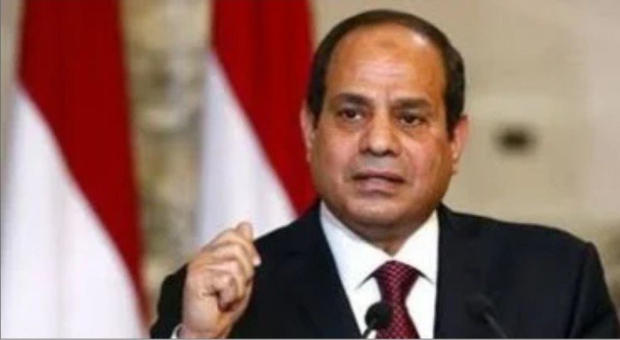 الرئيس السيسي يوجه برعاية الكابتن حسن شحاته بعد تعرضه لوعكة صحية الرئيس السيسي يوجه برعاية الكابتن حسن شحاته بعد تعرضه لوعكة صحية