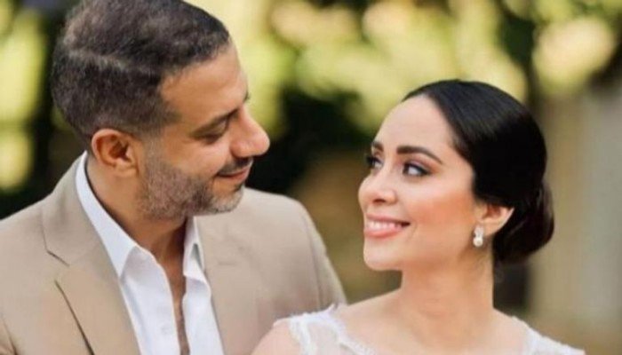 الفنانة بسنت شوقي ترد على شائعات حملها: "مش حامل.. والمفاجأة كليب مع فراج" الفنانة بسنت شوقي ترد على شائعات حملها: "مش حامل.. والمفاجأة كليب مع فراج"