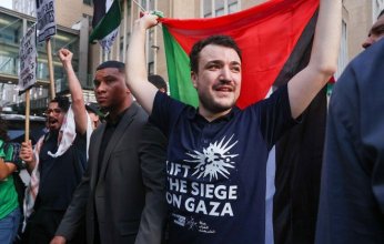 الناشط الفلسطيني محمود خليل يقاضي إدارة ترامب ويطالب بتعويض قدره 20 مليون دولار