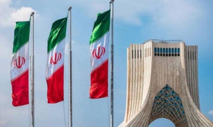 إيران تعلن عقد محادثات مع الترويكا الأوروبية الجمعة المقبل إيران تعلن عقد محادثات مع الترويكا الأوروبية الجمعة المقبل
