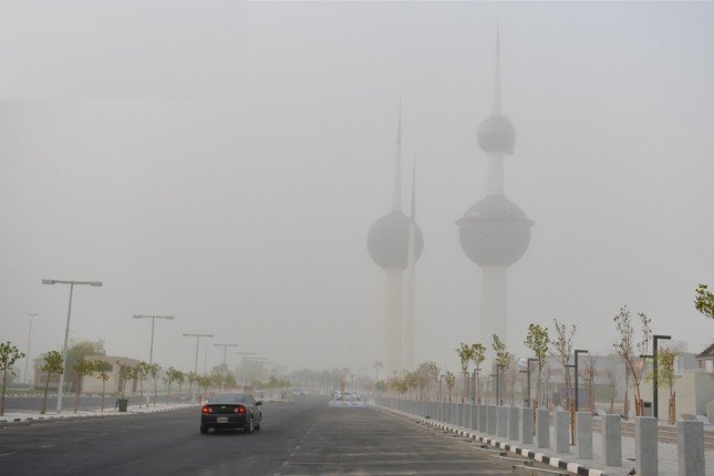 الأرصاد الجوية الكويتية: رياح نشطة وقوية مثيرة للغبار اليوم وتهدأ تدريجيا الاثنين الأرصاد الجوية الكويتية: رياح نشطة وقوية مثيرة للغبار اليوم وتهدأ تدريجيا الاثنين