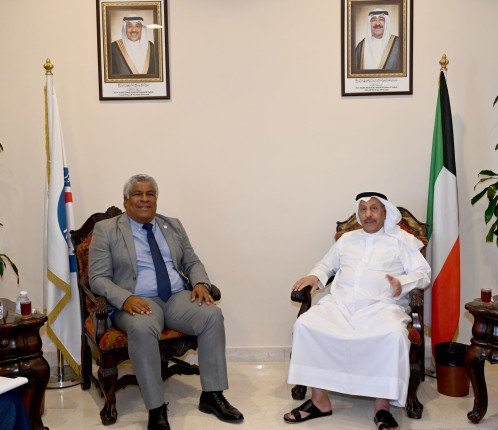 الاتحاد الدولي للصليب الأحمر والهلال الأحمر يشيد بدور (الهلال الأحمر الكويتي) في إدارة الأزمات الاتحاد الدولي للصليب الأحمر والهلال الأحمر يشيد بدور (الهلال الأحمر الكويتي) في إدارة الأزمات
