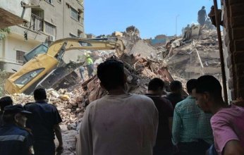 مصر.. مسؤول بمحافظة القاهرة يكشف عن مفاجأة مثيرة وراء انهيار "عقار نور الشريف"