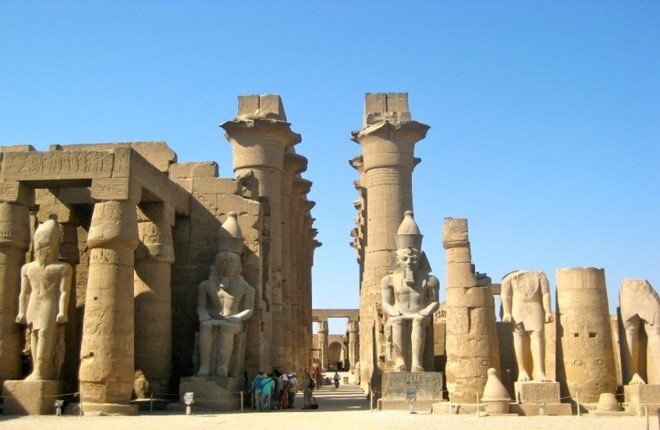 اكتشاف مدينة أثرية متكاملة جنوبي مصر تُفصح عن أسرار 4 آلاف عام من الحضارة اكتشاف مدينة أثرية متكاملة جنوبي مصر تُفصح عن أسرار 4 آلاف عام من الحضارة