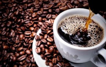 طبيب مصري يفاجئ الجميع بتصريحات مثيرة بشأن مخاطر الإفراط في تناول القهوة