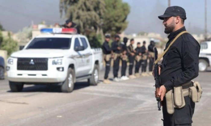 الداخلية السورية: الحكومة فتحت ممرات إنسانية لإدخال المساعدات للمدنيين فى السويداء الداخلية السورية: الحكومة فتحت ممرات إنسانية لإدخال المساعدات للمدنيين فى السويداء