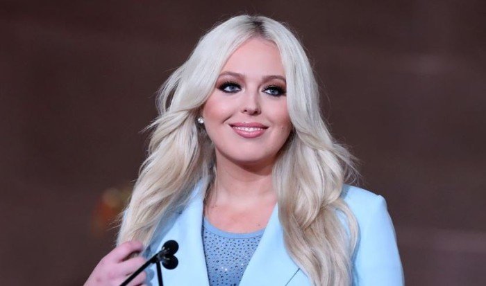 شاهد.. تيفاني ترامب تنشر أول صور لطفلها من زوجها اللبناني شاهد.. تيفاني ترامب تنشر أول صور لطفلها من زوجها اللبناني