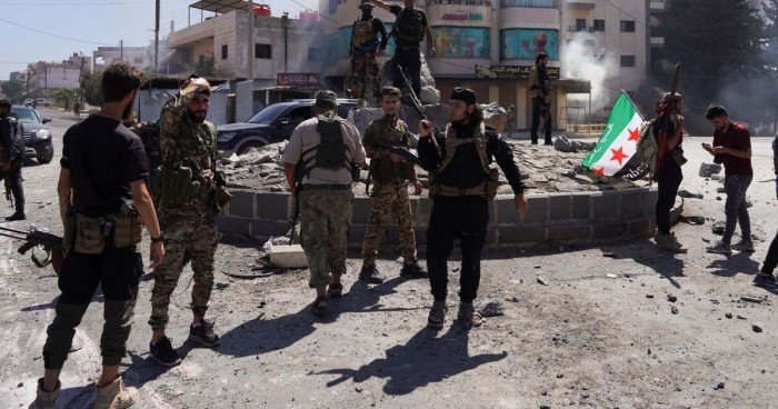 الجيش الاسرائيلى يستفز سوريا ويستهدف اليات عسكرية للجيش فى السويداء الجيش الاسرائيلى يستفز سوريا ويستهدف اليات عسكرية للجيش فى السويداء